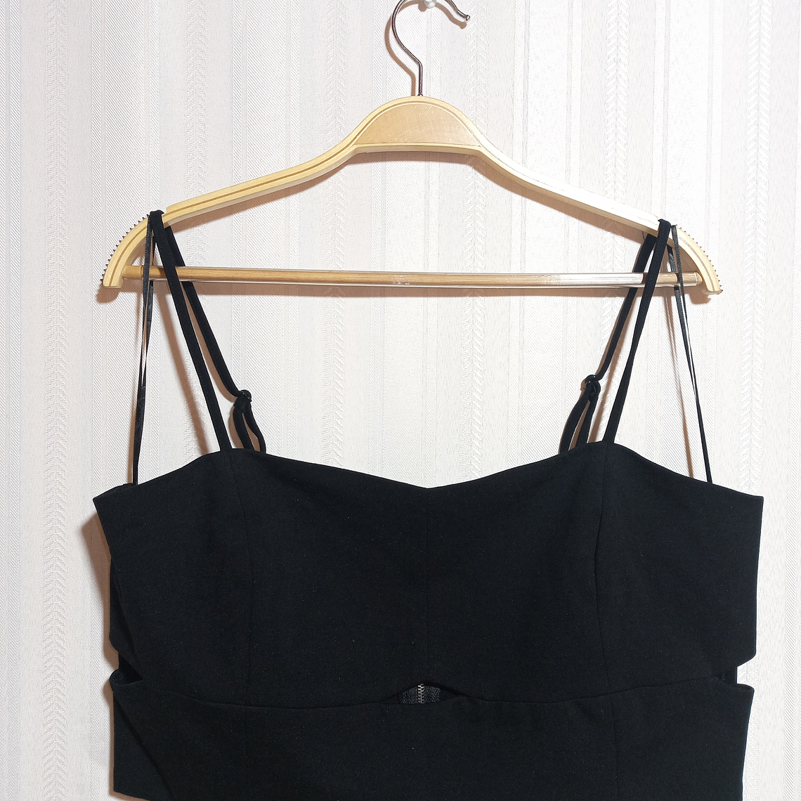 CROP TOP NEGRO HAVE TALLA 3X  1