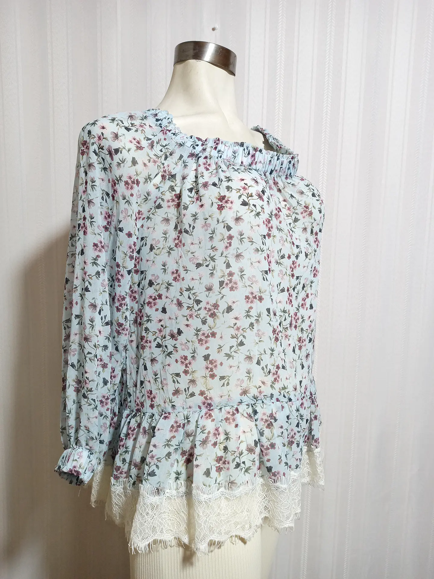 BLUSA ESTAMPADO MANGO TALLA M 3