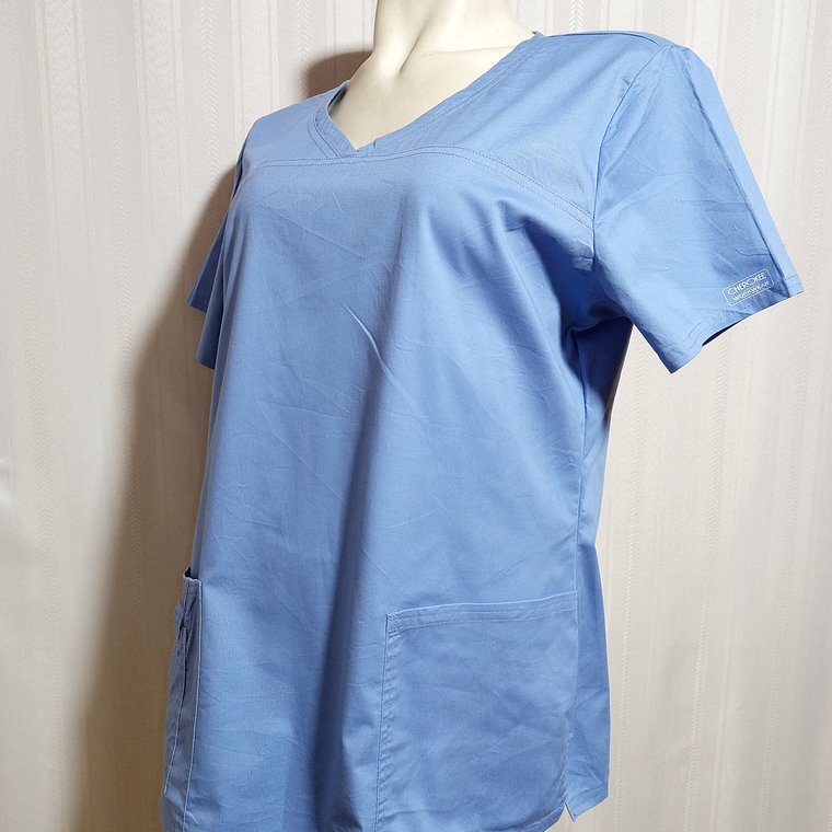 POLERA CELESTE CHEROKEE TALLA M   2