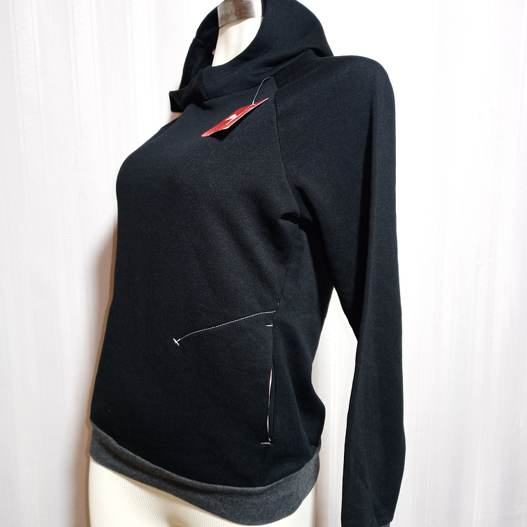 POLERÓN NEGRO PUMA TALLA L 2