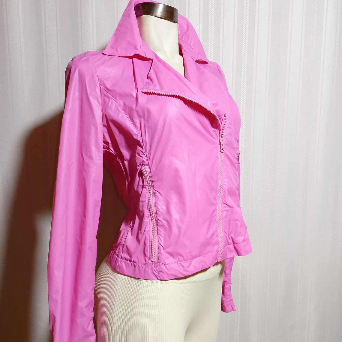 CORTAVIENTOS ROSADO FIORRUCCI TALLA 26/40 1