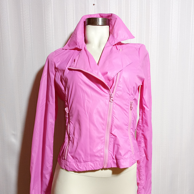 CORTAVIENTOS ROSADO FIORRUCCI TALLA 26/40 2