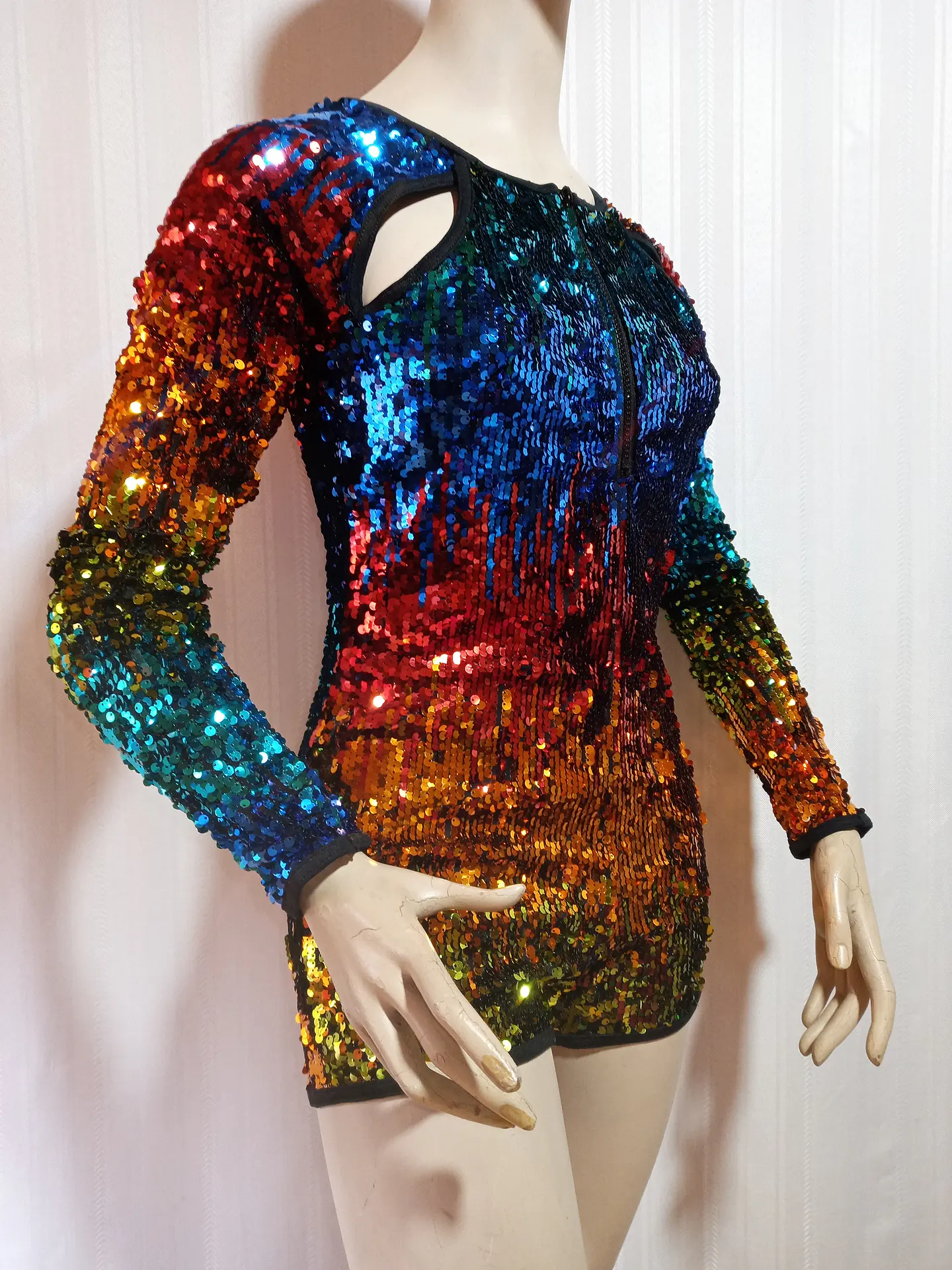 ENTERITO FIESTA LENTEJUELAS MULTICOLOR WEISSMAN TALLA XXLC 1