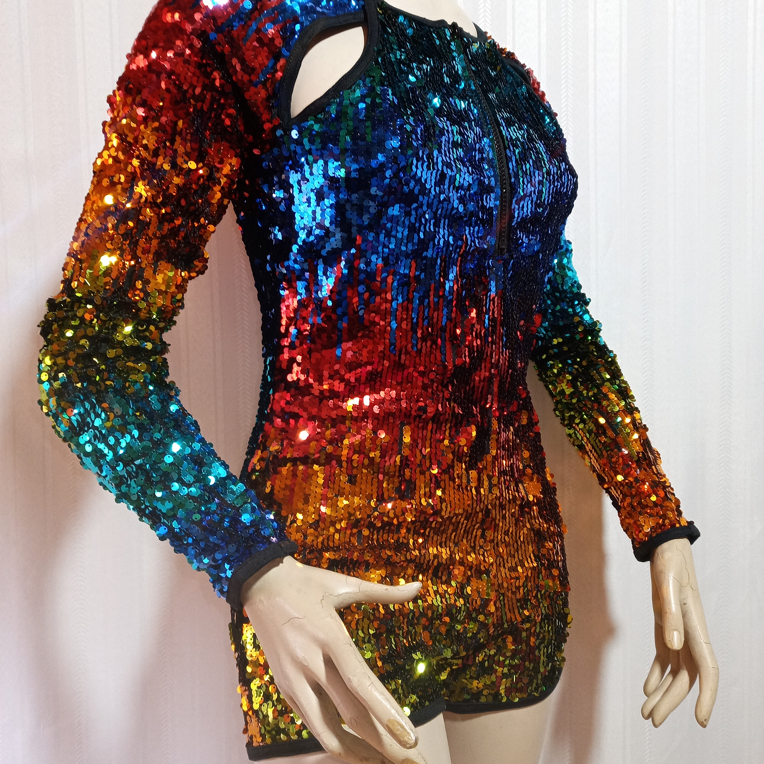 ENTERITO FIESTA LENTEJUELAS MULTICOLOR WEISSMAN TALLA XXLC 1