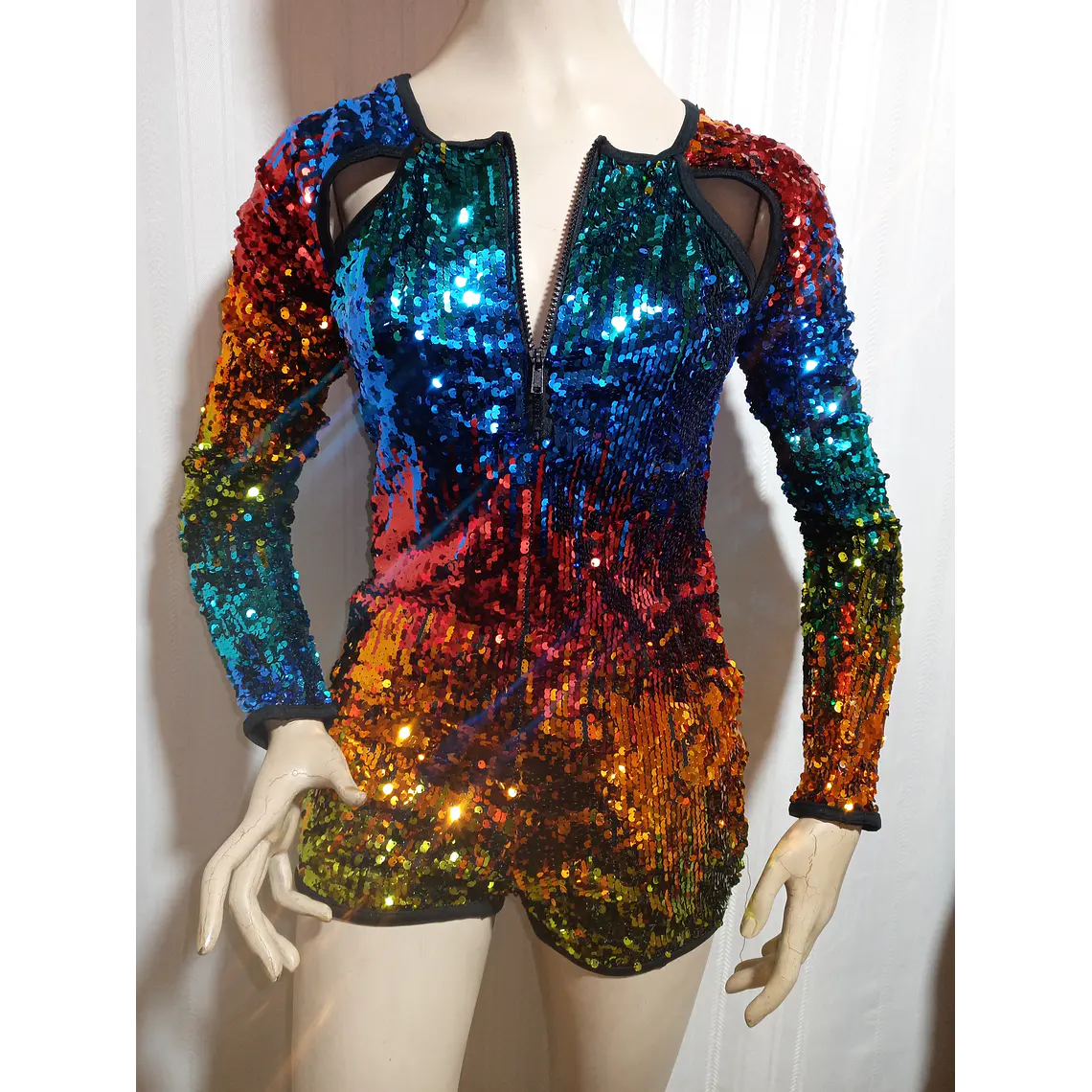 ENTERITO FIESTA LENTEJUELAS MULTICOLOR WEISSMAN TALLA XXLC 2