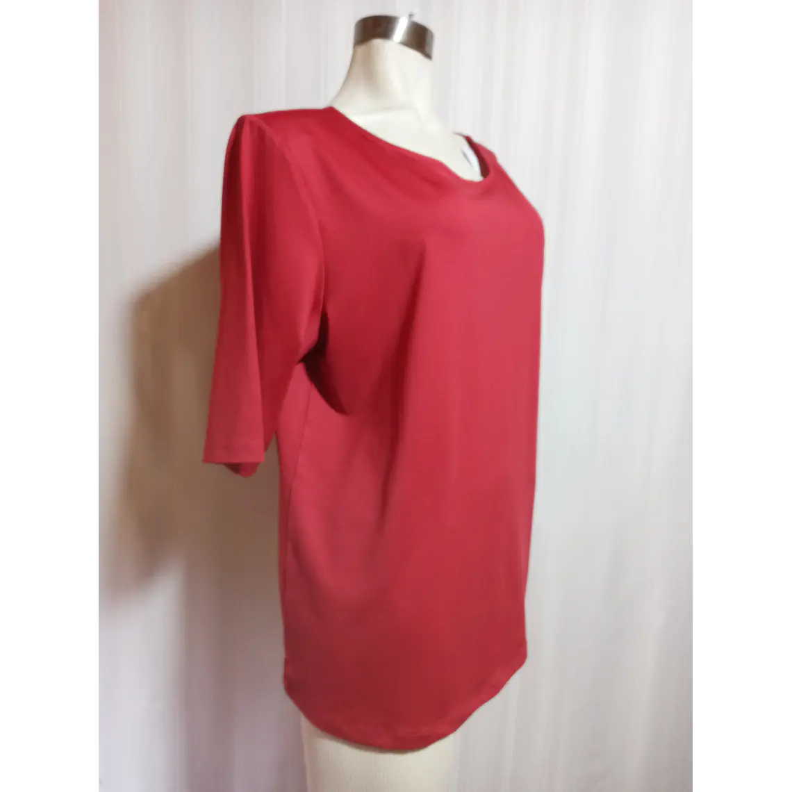 POLERA ROJA SUSAN GRAVER TALLA XL 1