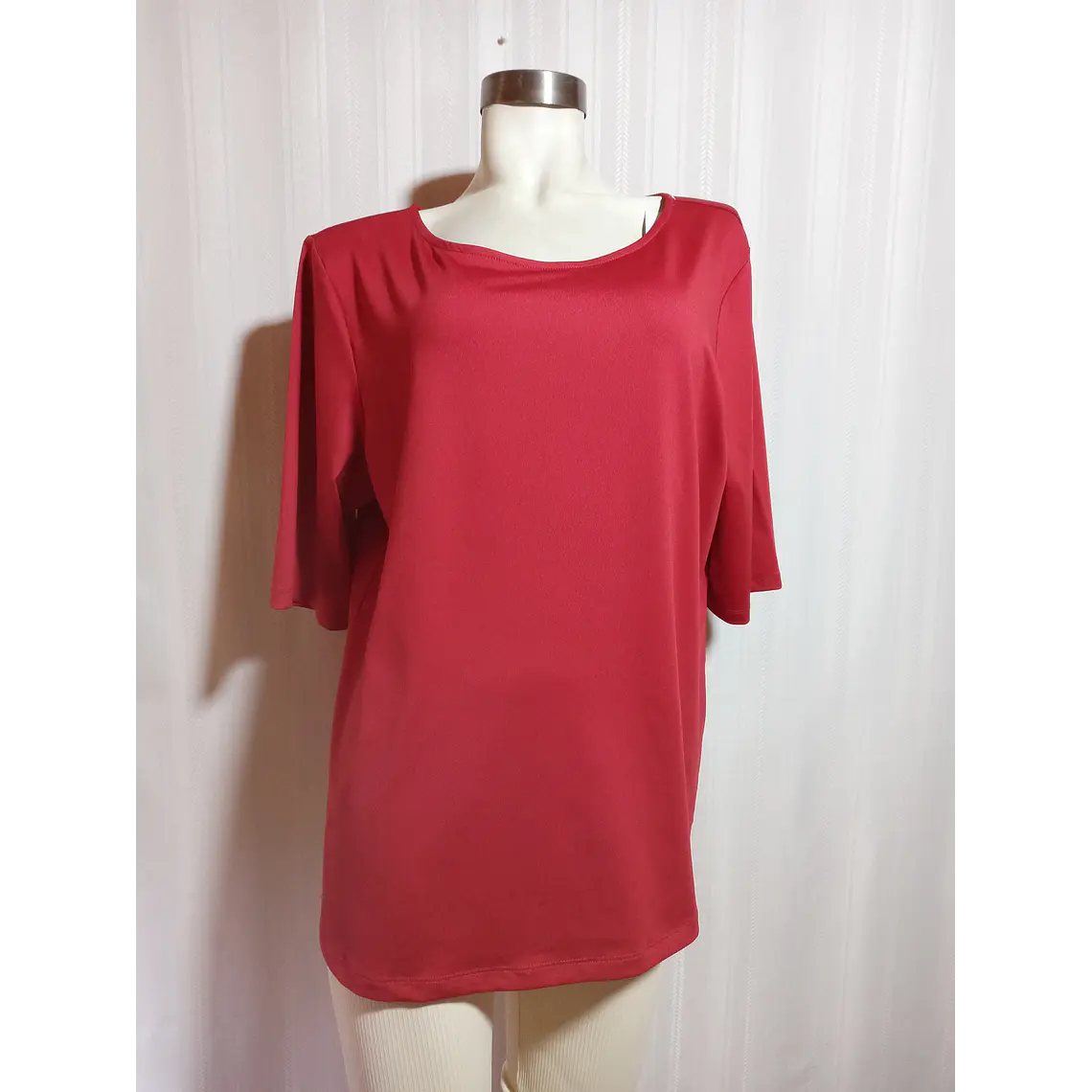 POLERA ROJA SUSAN GRAVER TALLA XL 2