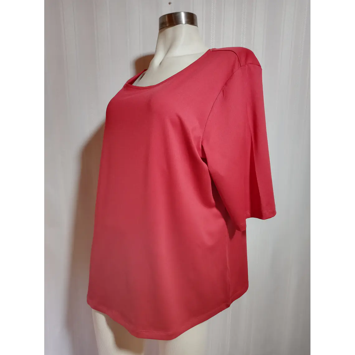 POLERA ROJA SUSAN GRAVER TALLA XL 3