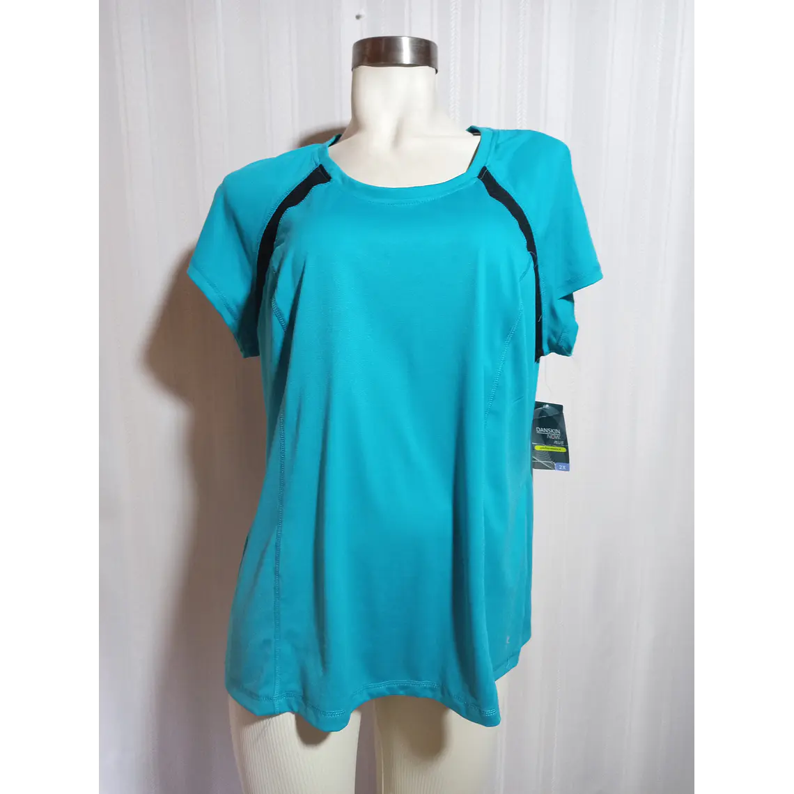 POLERA MC CALIPSO DANSKIN TALLA 2X (18-20W) 2