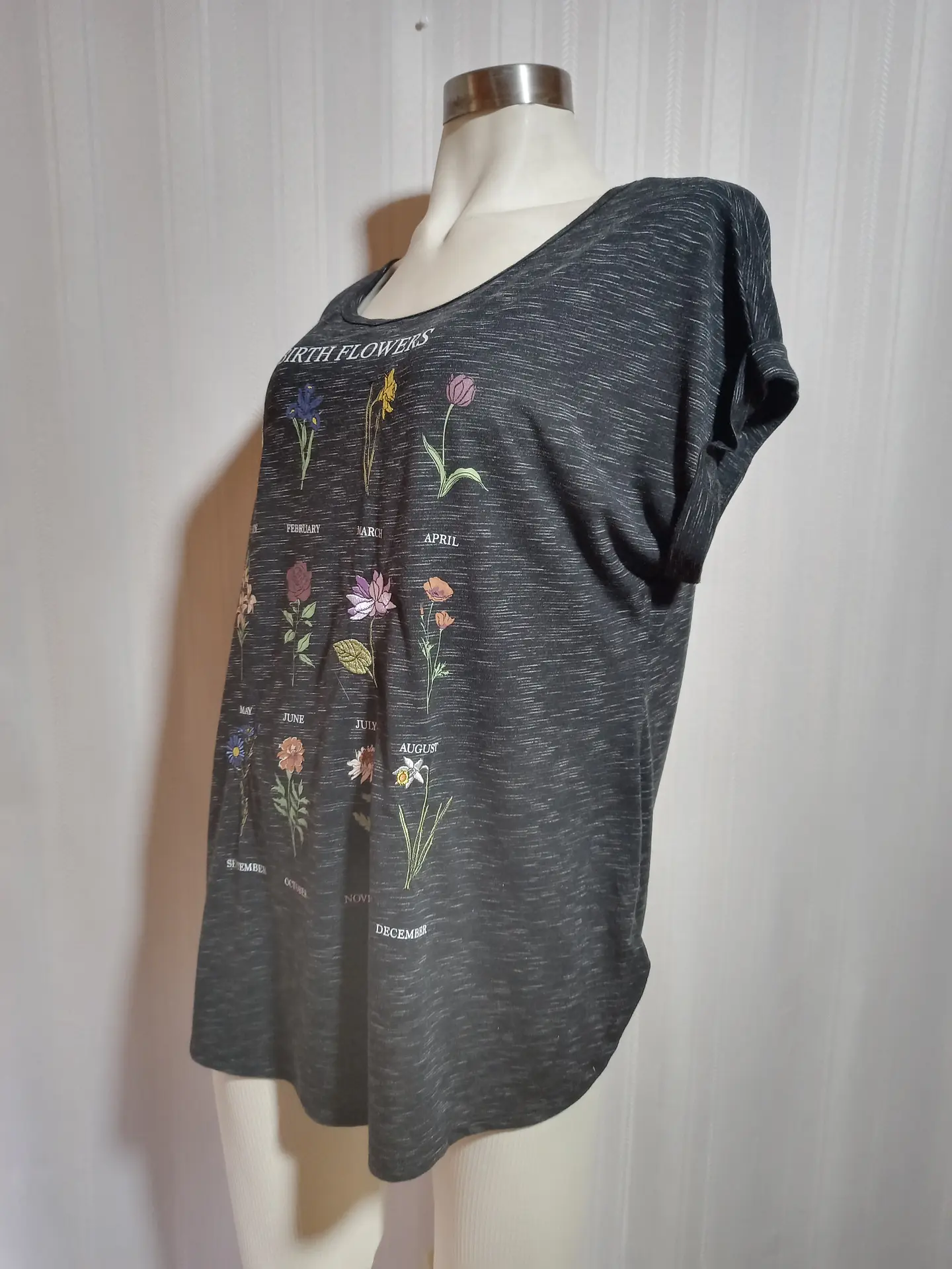 POLERA NEGRA ESTAMPADA TRUSELF TALLA 1X 2