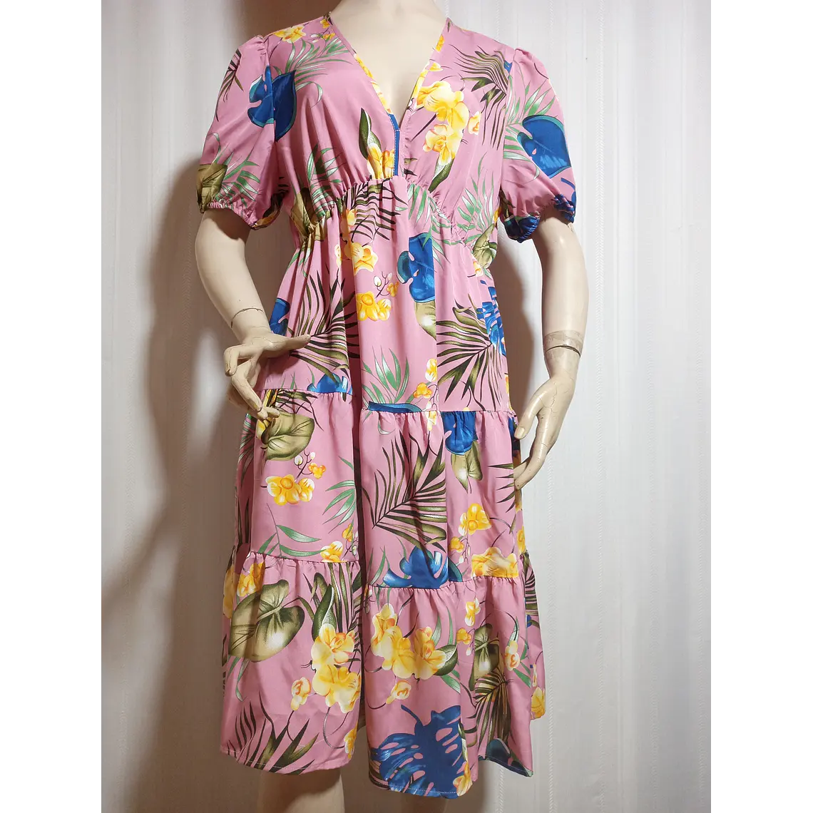 VESTIDO FLOREADO SHEIN TALLA 0XL 2