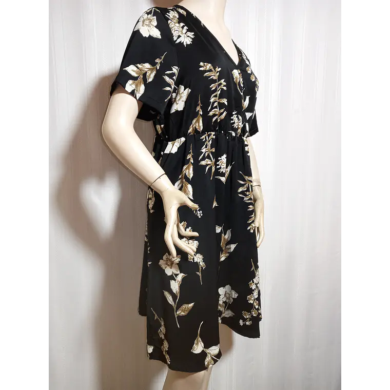 VESTIDO FLORAL MULTICOLOR SHEIN TALLA 0XL  1