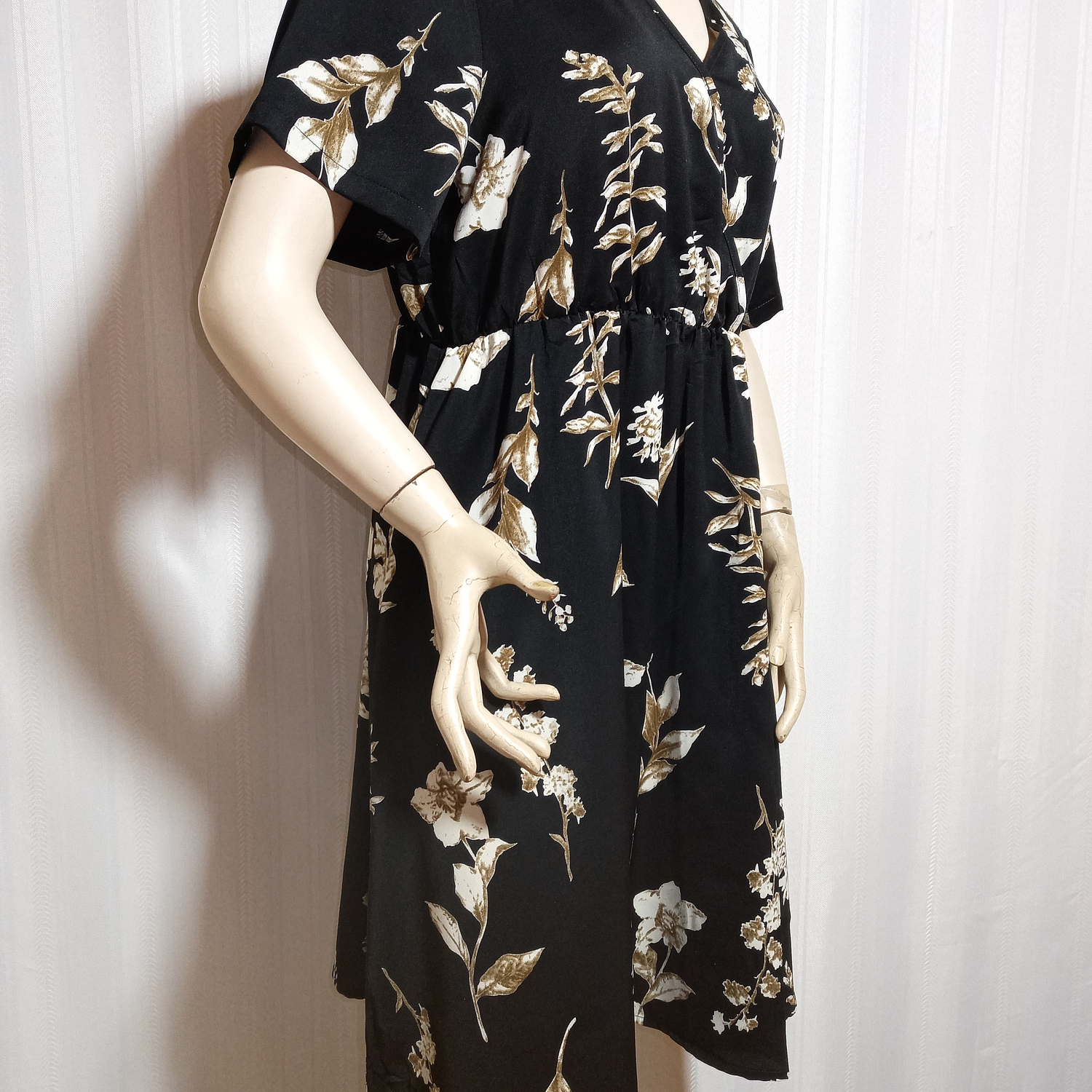 VESTIDO FLORAL MULTICOLOR SHEIN TALLA 0XL  1