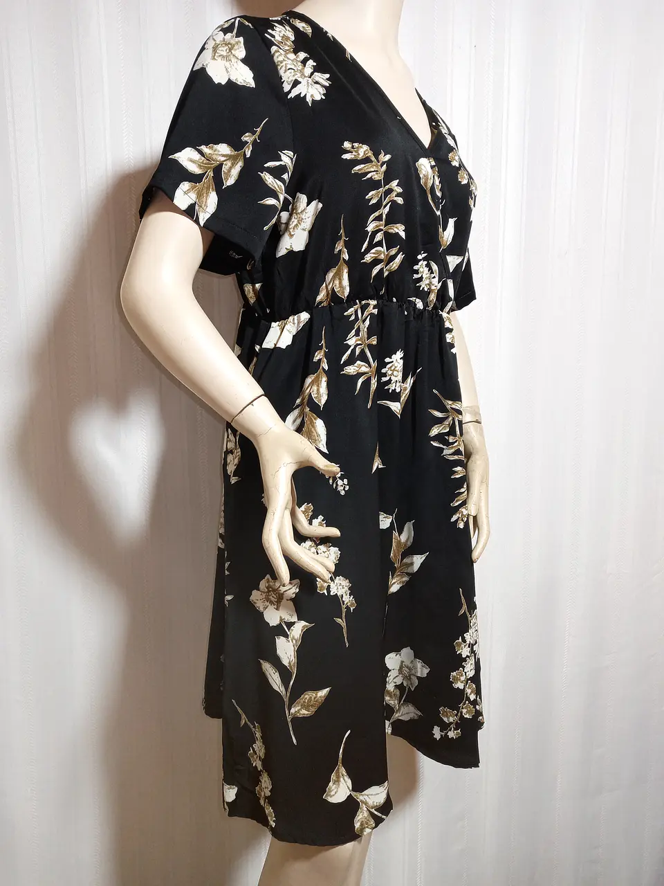 VESTIDO FLORAL MULTICOLOR SHEIN TALLA 0XL  1