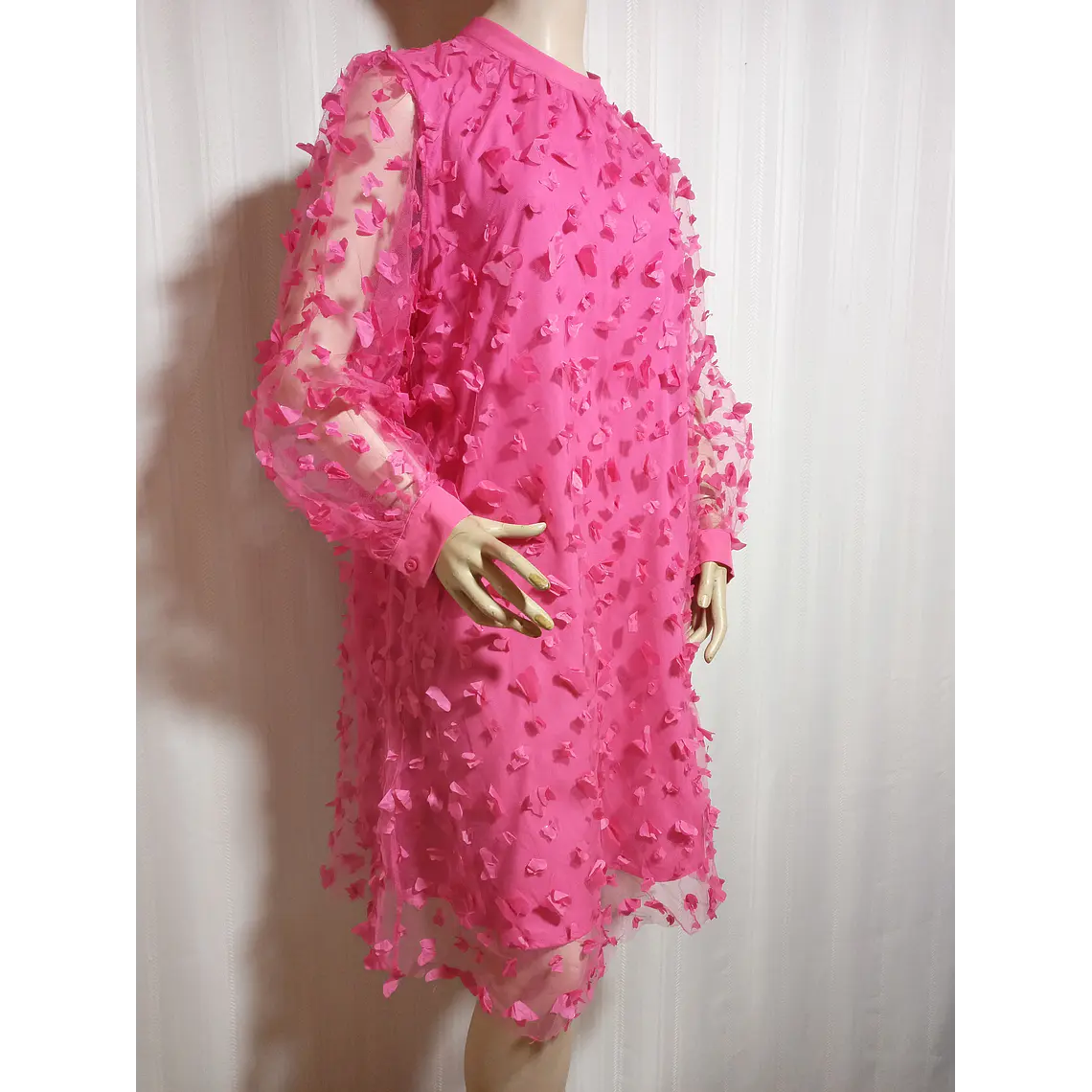 Vestido Mujer Fucsia con Aplicaciones Florales en Relieve Talla M Segunda Mano 2