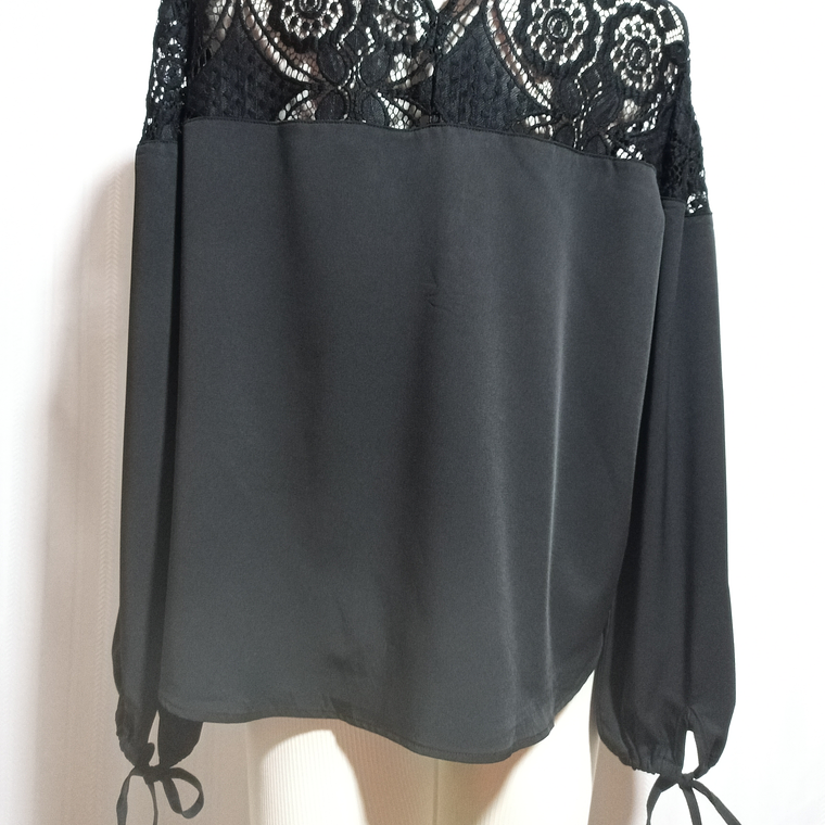 BLUSA ML NEGRO SHEIN 1XL 4