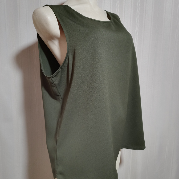 BLUSA  VERDE DR2 TALLA XL  1