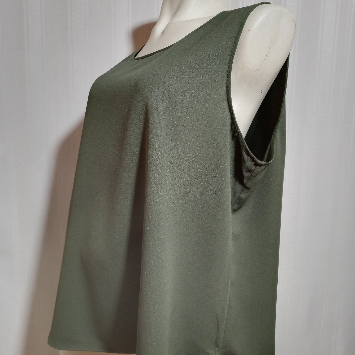 BLUSA  VERDE DR2 TALLA XL  3