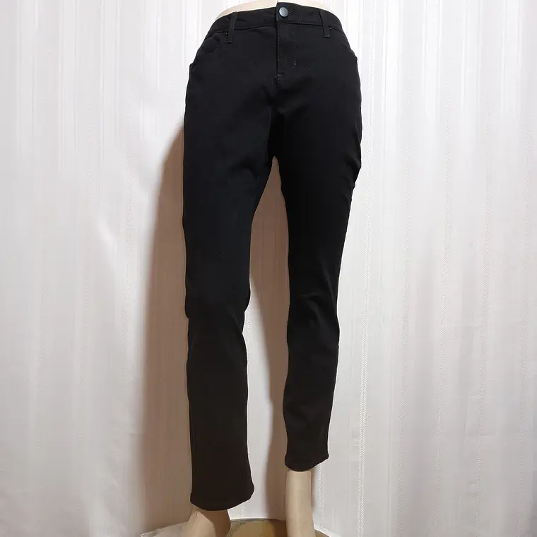 PANTALÓN JEANS NEGRO NO BOUNDARIES TALLA 17 3