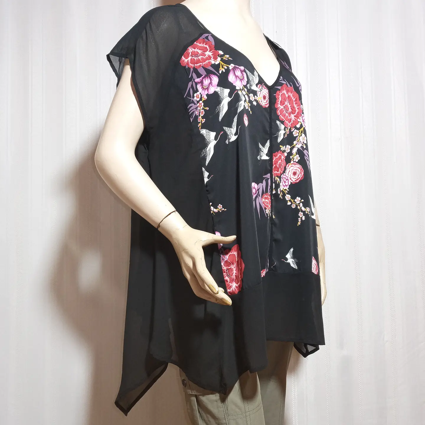 BLUSA MUJER ESTAMPADA FLORAL TORRID TALLA 1X 1