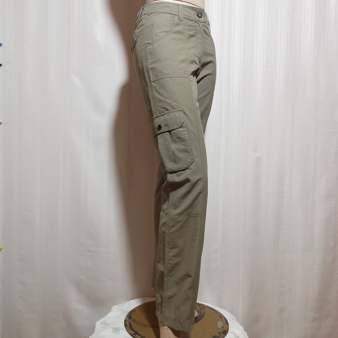 PANTALÓN CARGO VERDE MUSGO CRANE TALLE 36 3