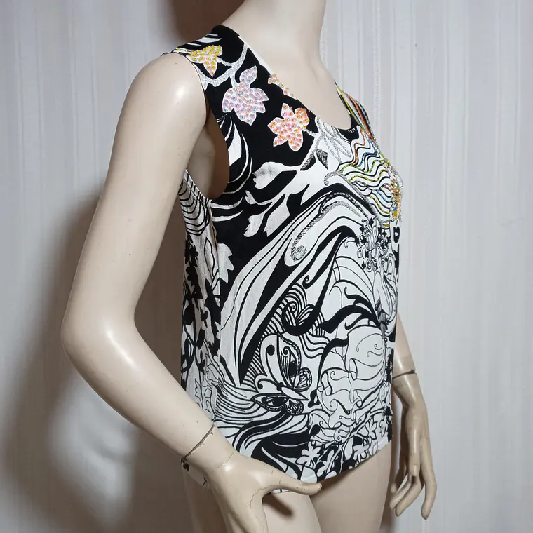 POLERA SIN MANGA ESTAMPADA TALLA L  1