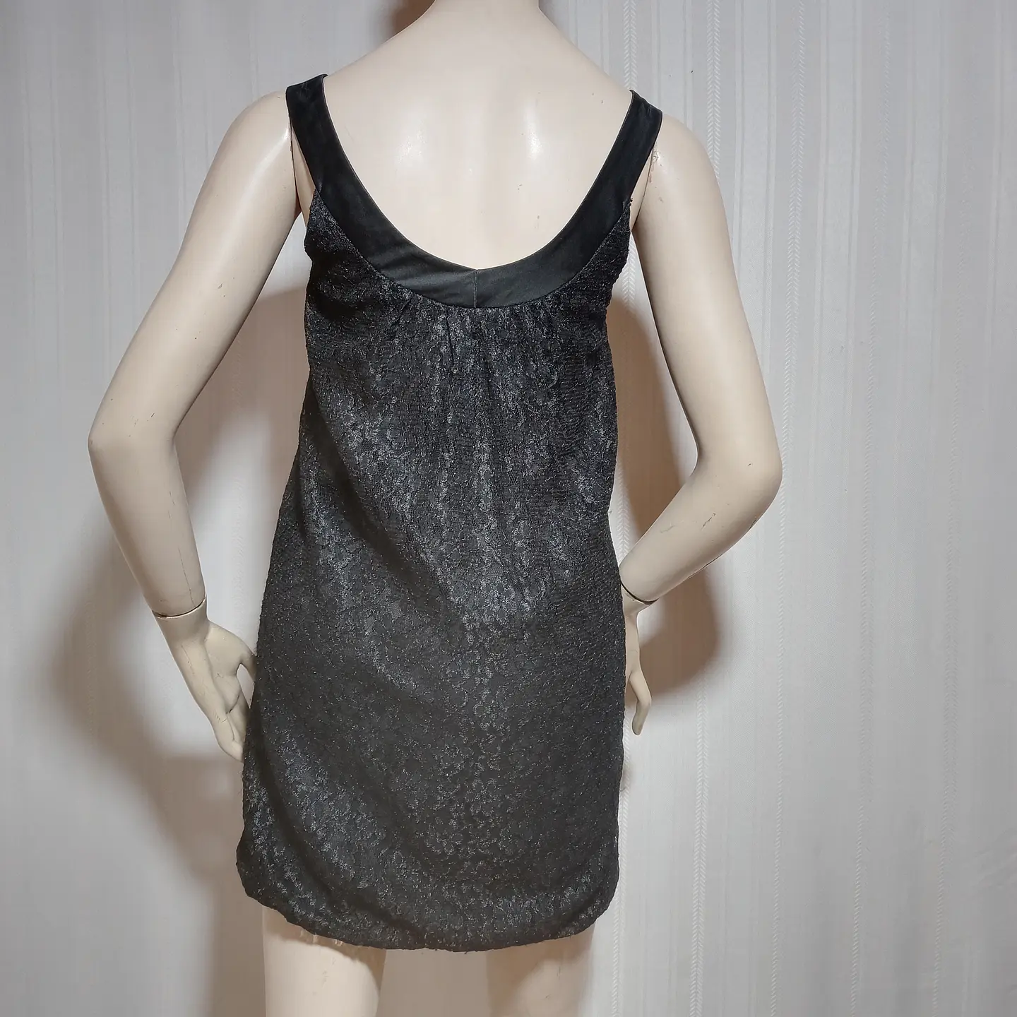 VESTIDO NEGRO CONTROMEDIA TALLA 40 4