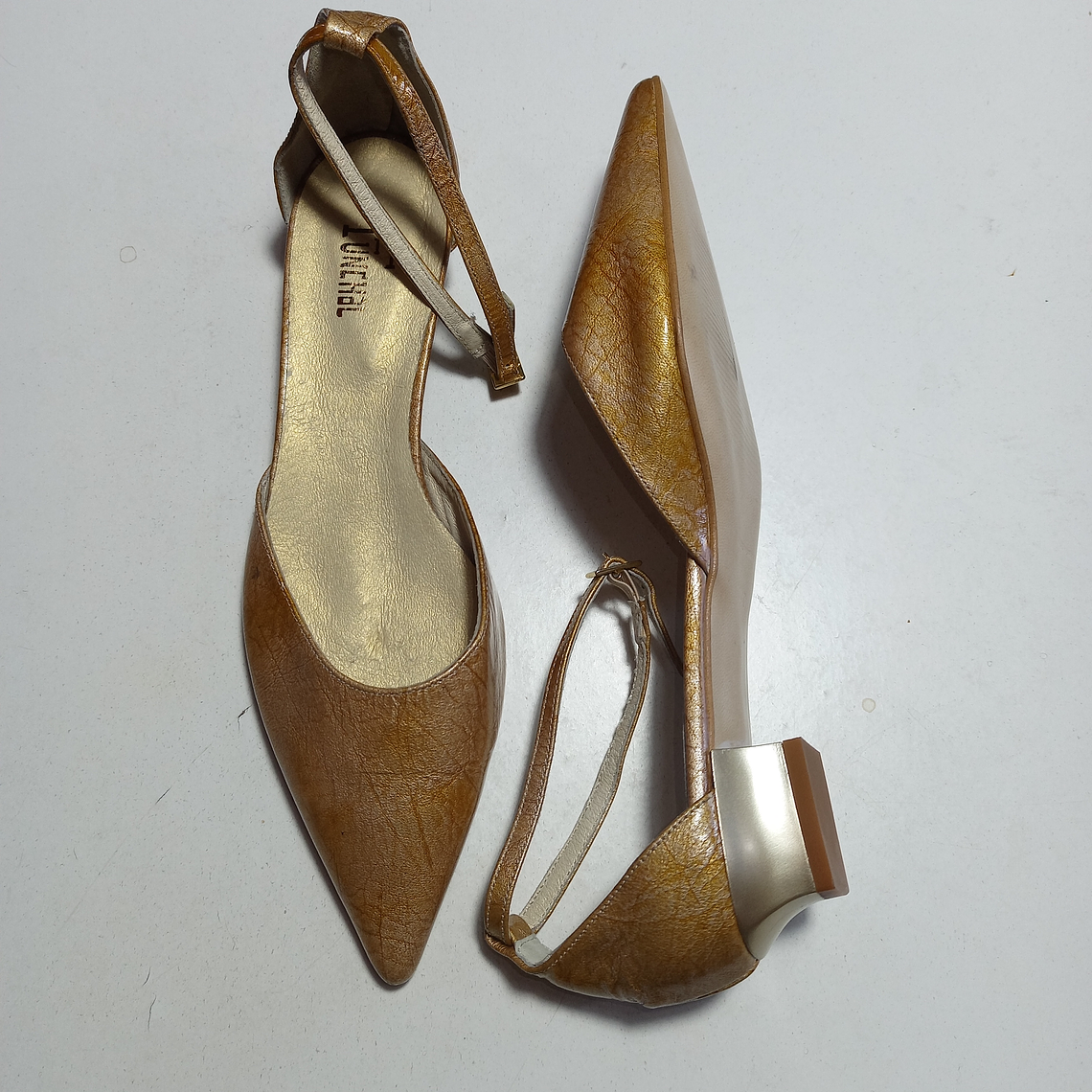 ZAPATO BEIGE DORADO FUNCHAL TALLA 40 4