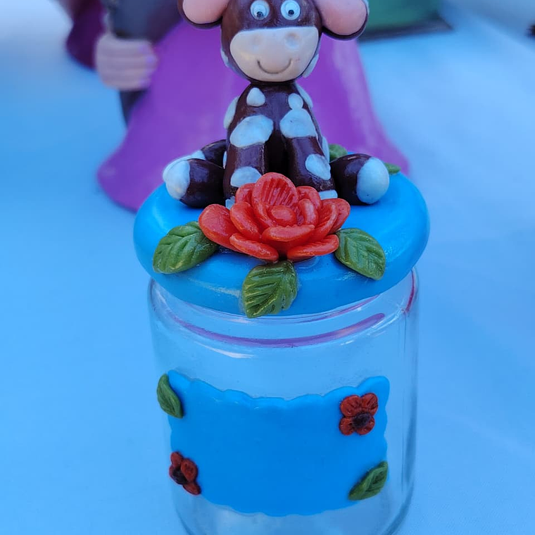 ADORNO FRASCO VAQUITA  1