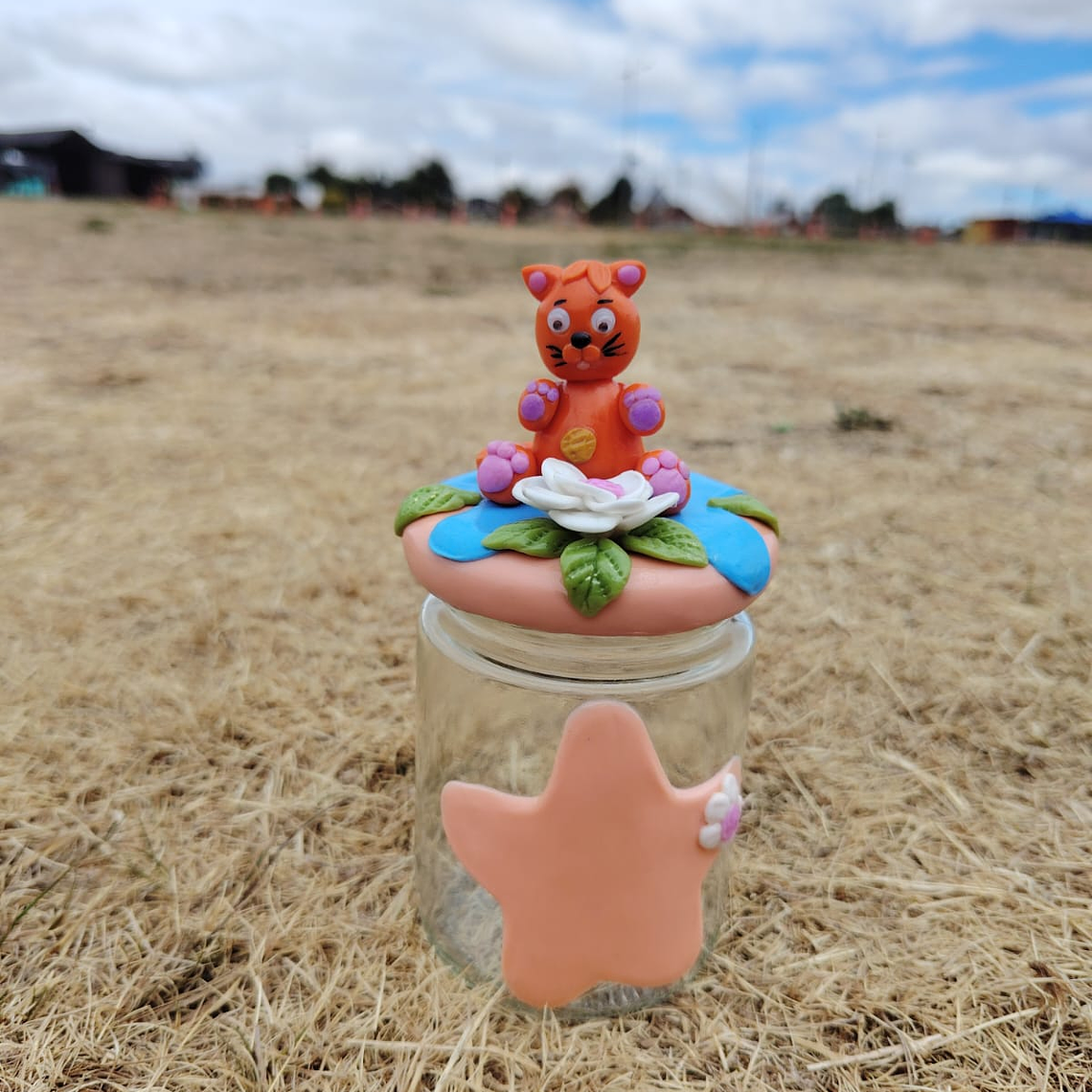 ADORNO FRASCO GATITO 1