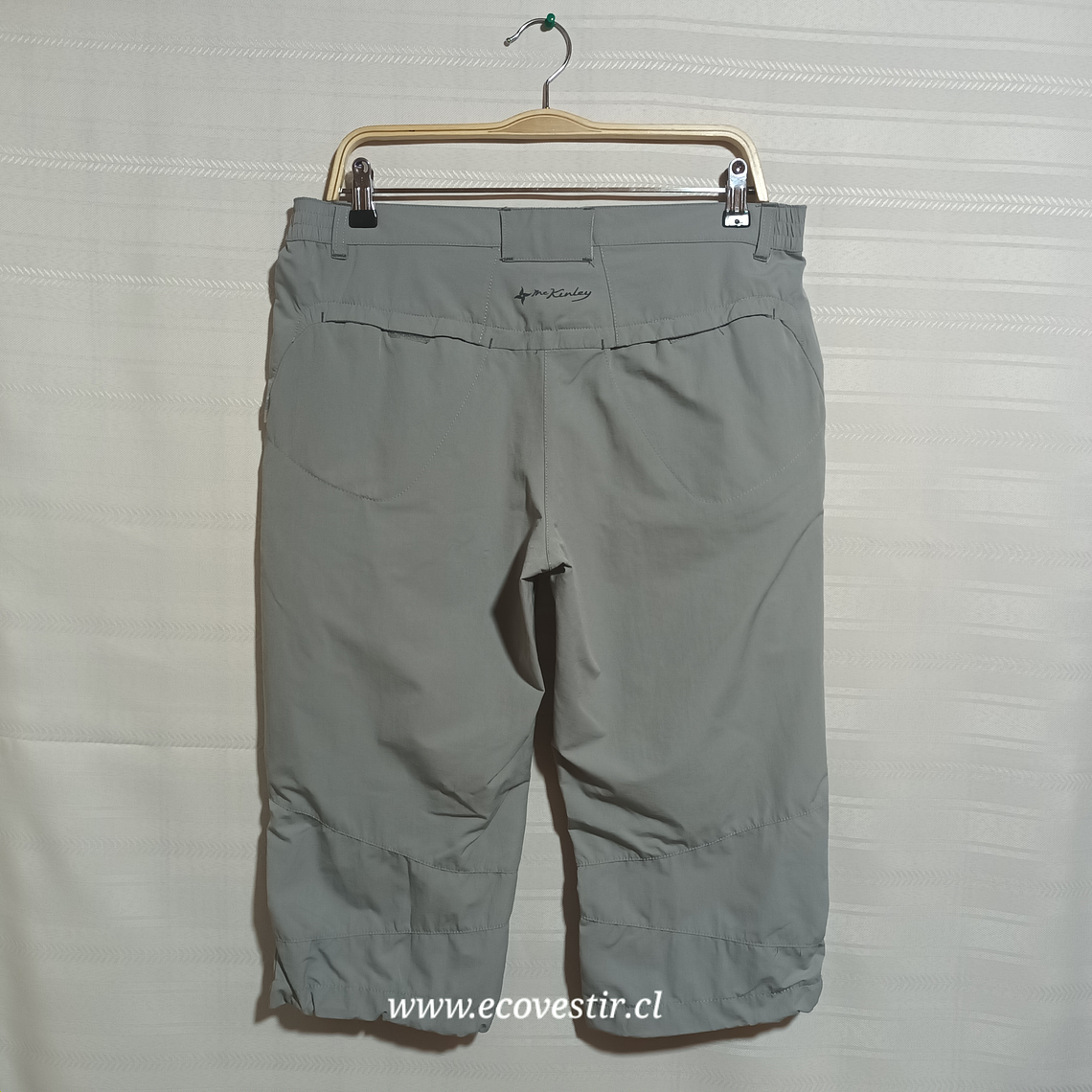 PANTALÓN CAPRI GRIS Mc KINLEY TALLA 42 3
