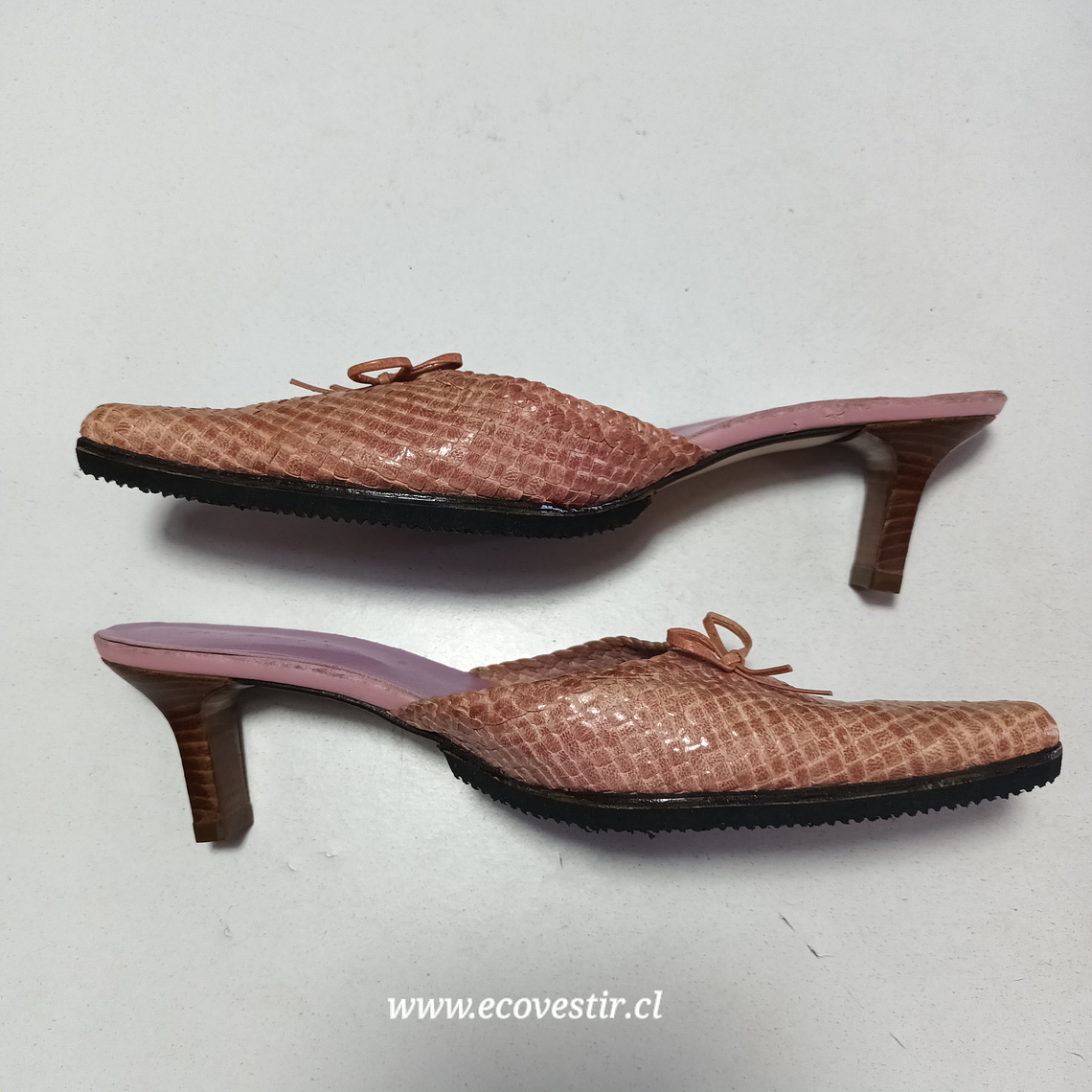 CALZADO ROSADO MINUCCI TALLA N°39 2