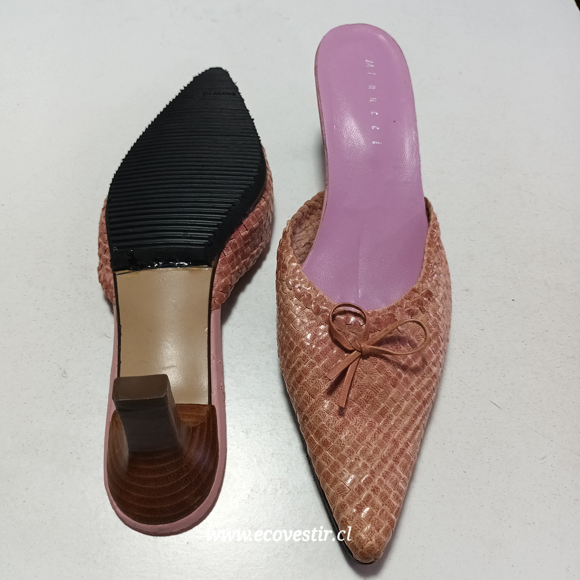 CALZADO ROSADO MINUCCI TALLA N°39 6