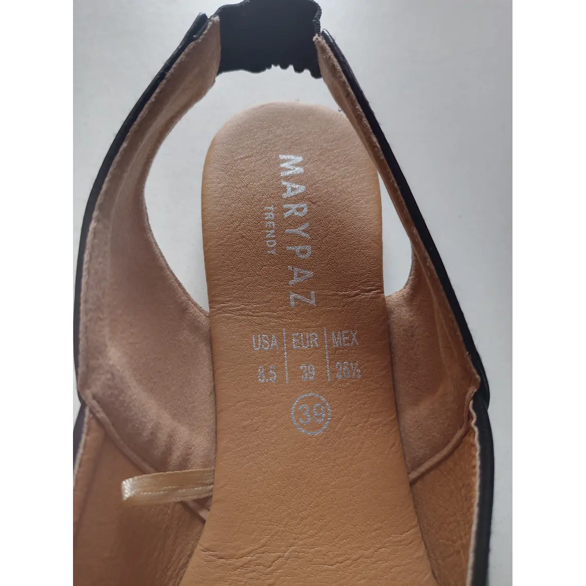 ZAPATO MUJER PLANO NEGRO MARYPAZ N° 39 4