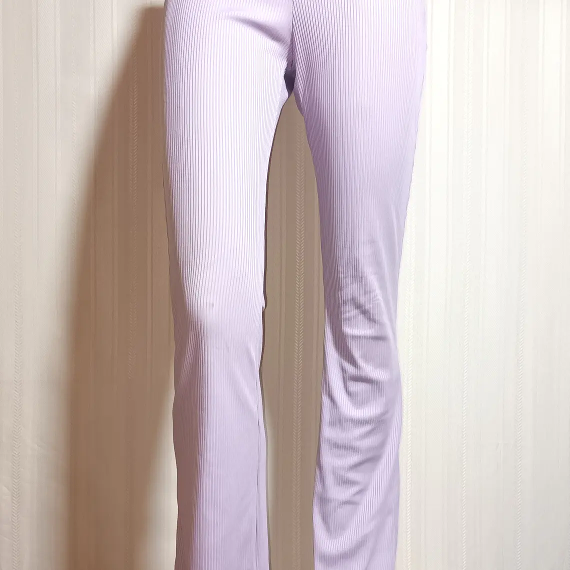 PANTALÓN CALZA VIOLETA TALLA M 2