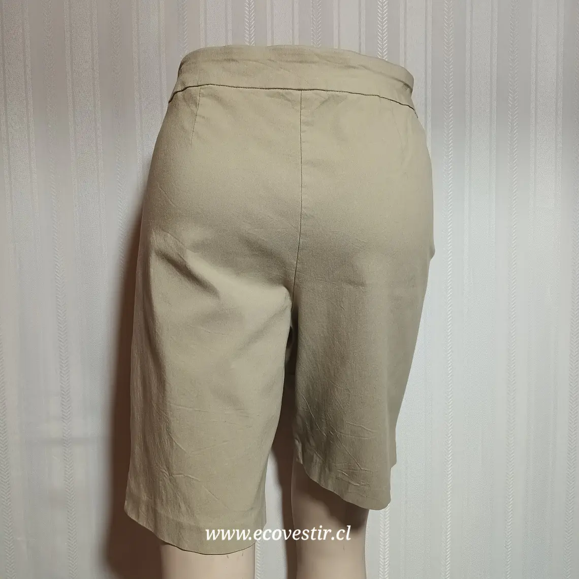 SHORT MUJER BEIGE TIME AND TRU TALLA XL  3