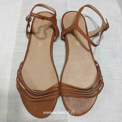 Sandalia Mujer Tiras Unisa  Cafe Caramelo Talla 41