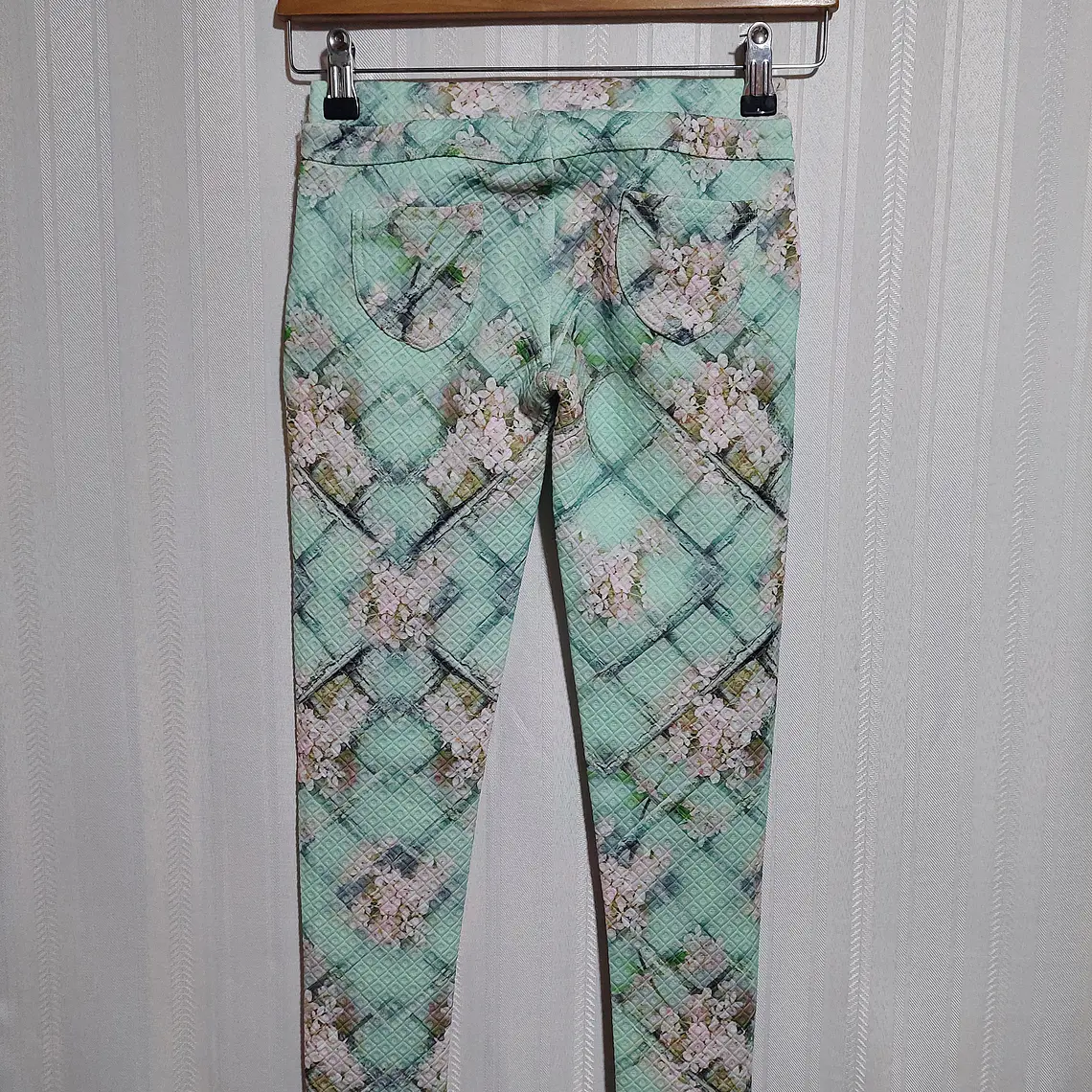 Calza Niña Floral Verde Agua Texturizada FUN & FUN Talla 8A 2