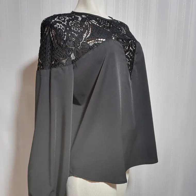  Blusa Mujer ML Shein Negro Talla 1 xl  2