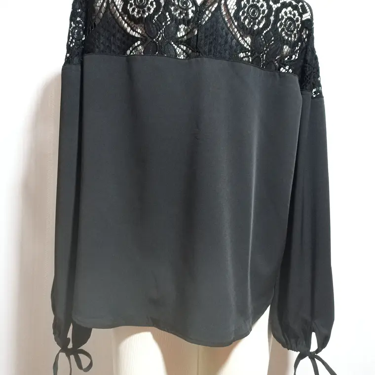  Blusa Mujer ML Shein Negro Talla 1 xl  4
