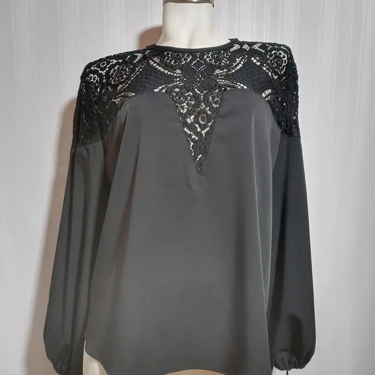  Blusa Mujer ML Shein Negro Talla 1 xl  1