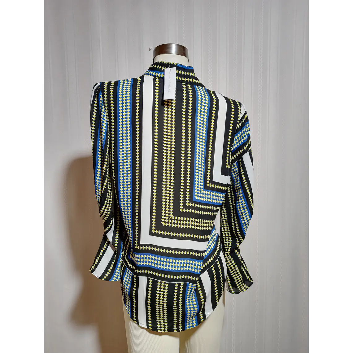 Blusa Mujer ML Multicolor New York  & Company Talla L 2