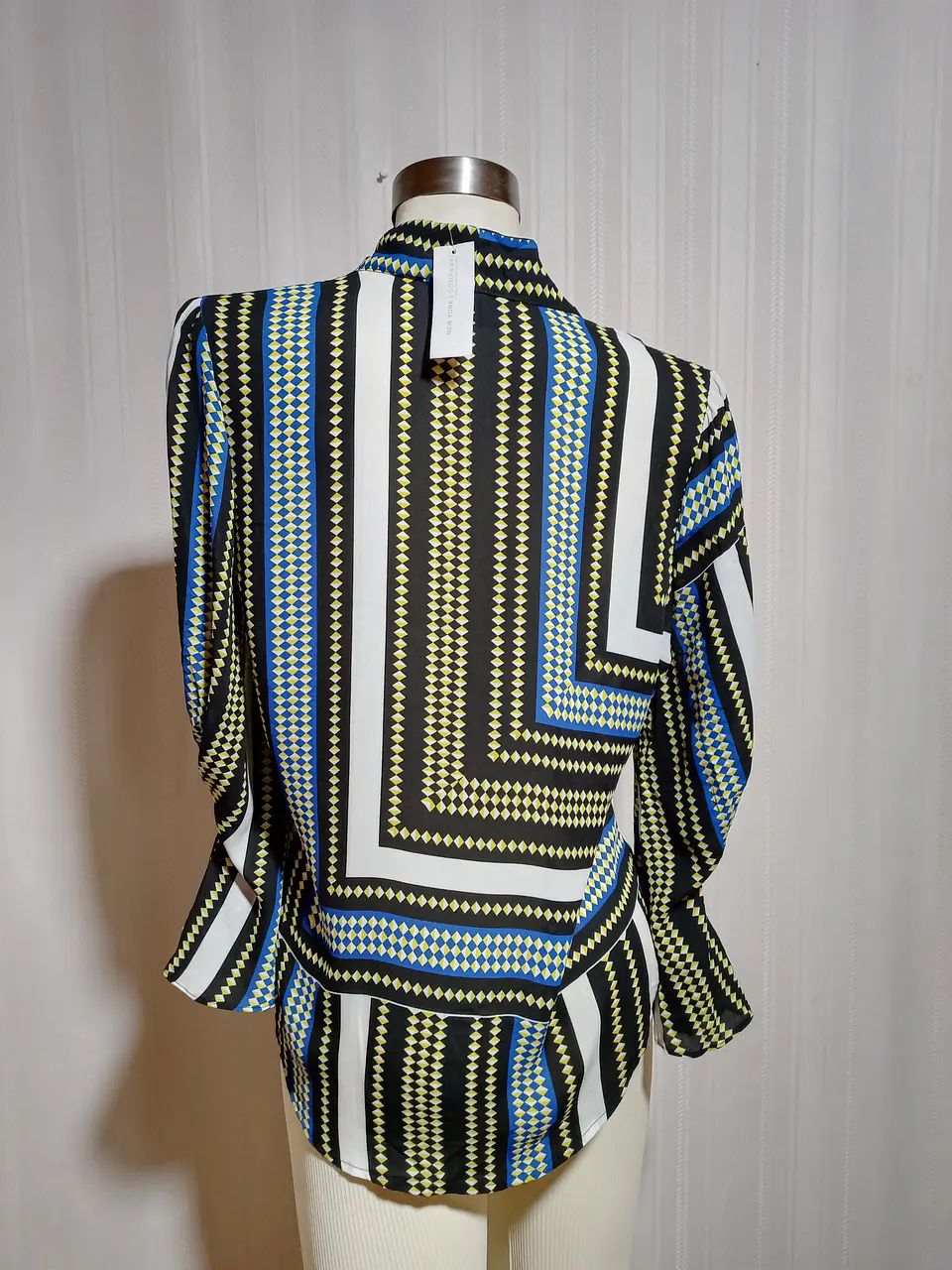 Blusa Mujer ML Multicolor New York  & Company Talla L 2