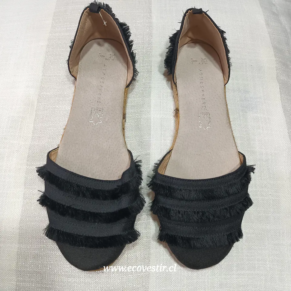 Sandalia Mujer Negra con Flecos Talon Cuña  Atmosphere Talla 40 1