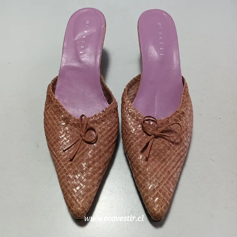 Calzado Cuero Mujer Rosado Minucci TALLA 39 5