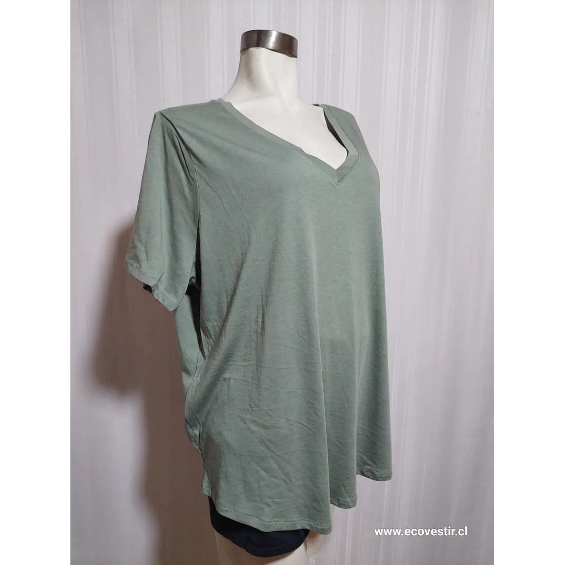 Polera Manga Corta Verde Terra & Sky Talla 2X 2