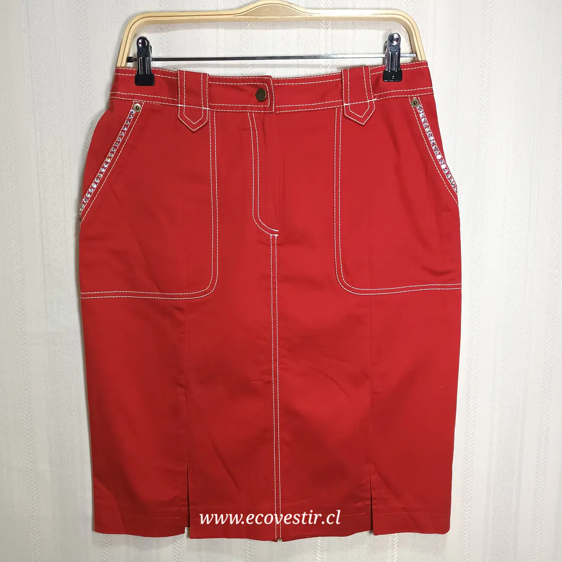Falda Midi Roja con Costuras en Contraste D.P.C. by Vladim 1