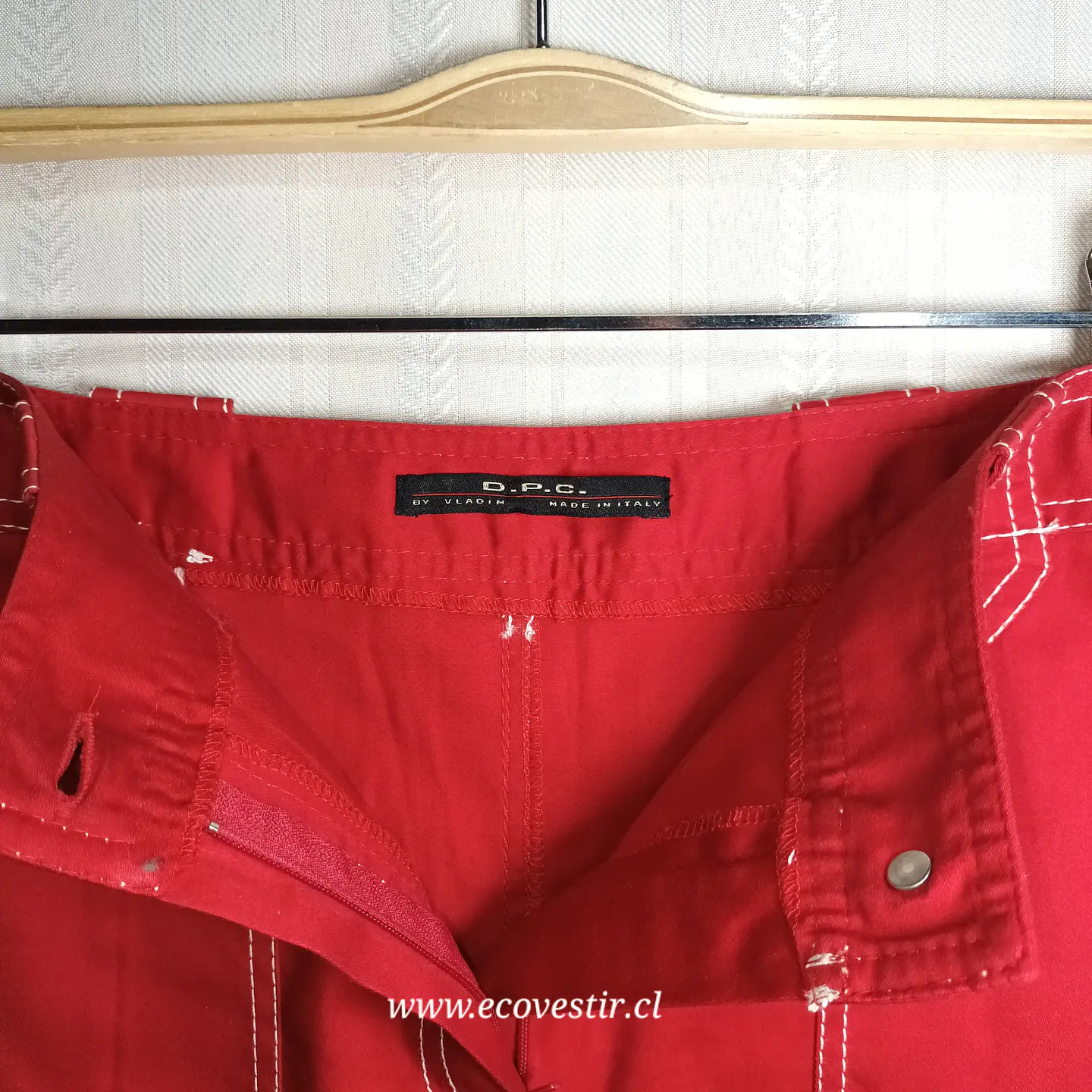 Falda Midi Roja con Costuras en Contraste D.P.C. by Vladim 4