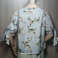 Blusa Rayas y Flores con Hombros Descubiertos Talla 8 - Miniatura 4