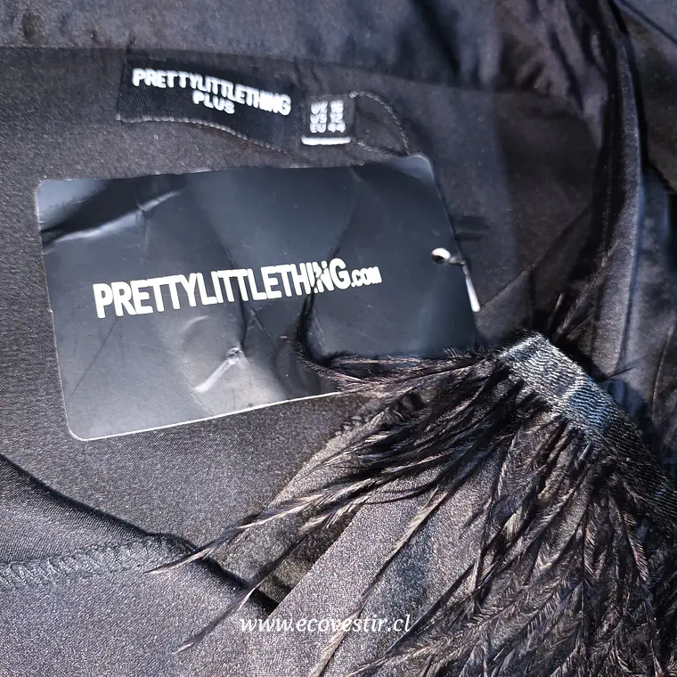 Blusa Satinada Negra con Plumas PrettyLittleThing - Talla 44 4